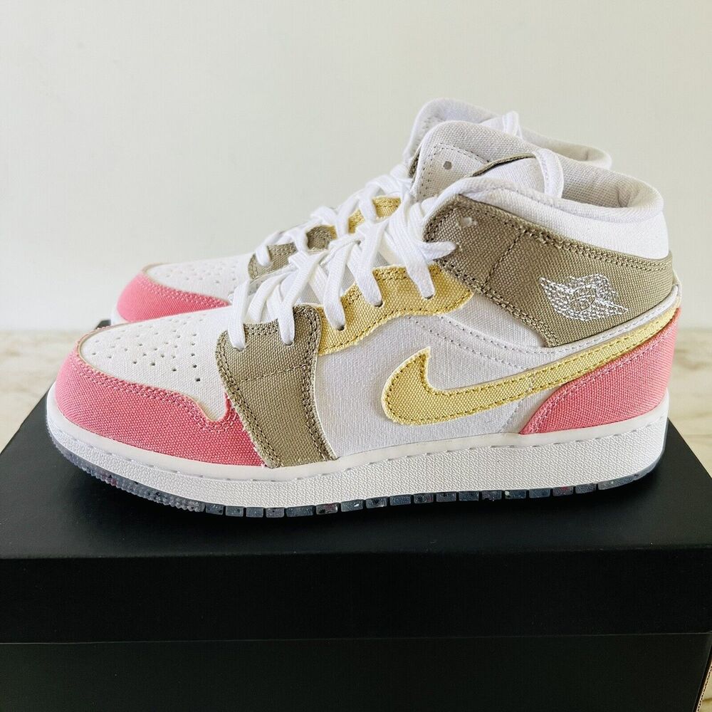 NIKE Air Jordan 1 Mid SE White/Vivid Green- M 5.5 Y (7 W)